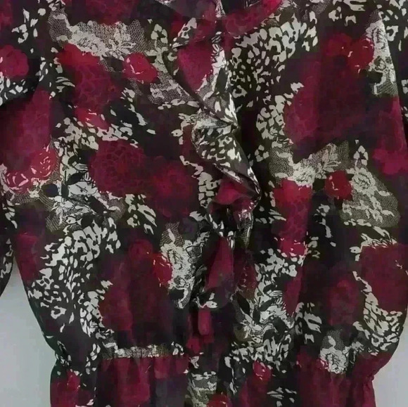 🌴2/$25🌴RICKI'S | Women's Black/White/Red Floral Sheer Ruffled Blouse - Picture 2 of 5